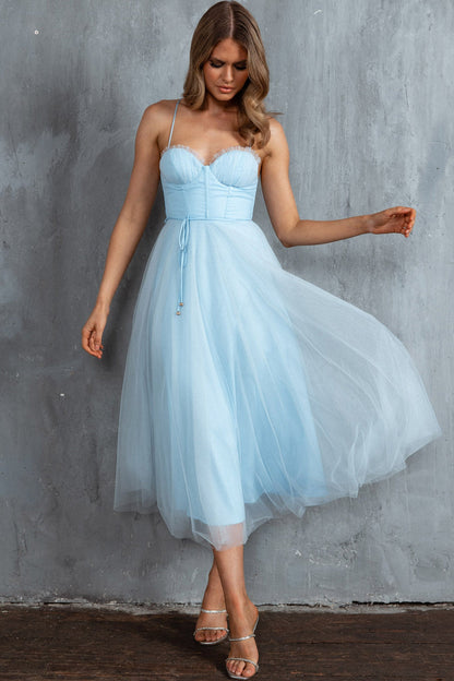 Smitten Sweetheart Neckline Chiffon Midi Dress Blue
