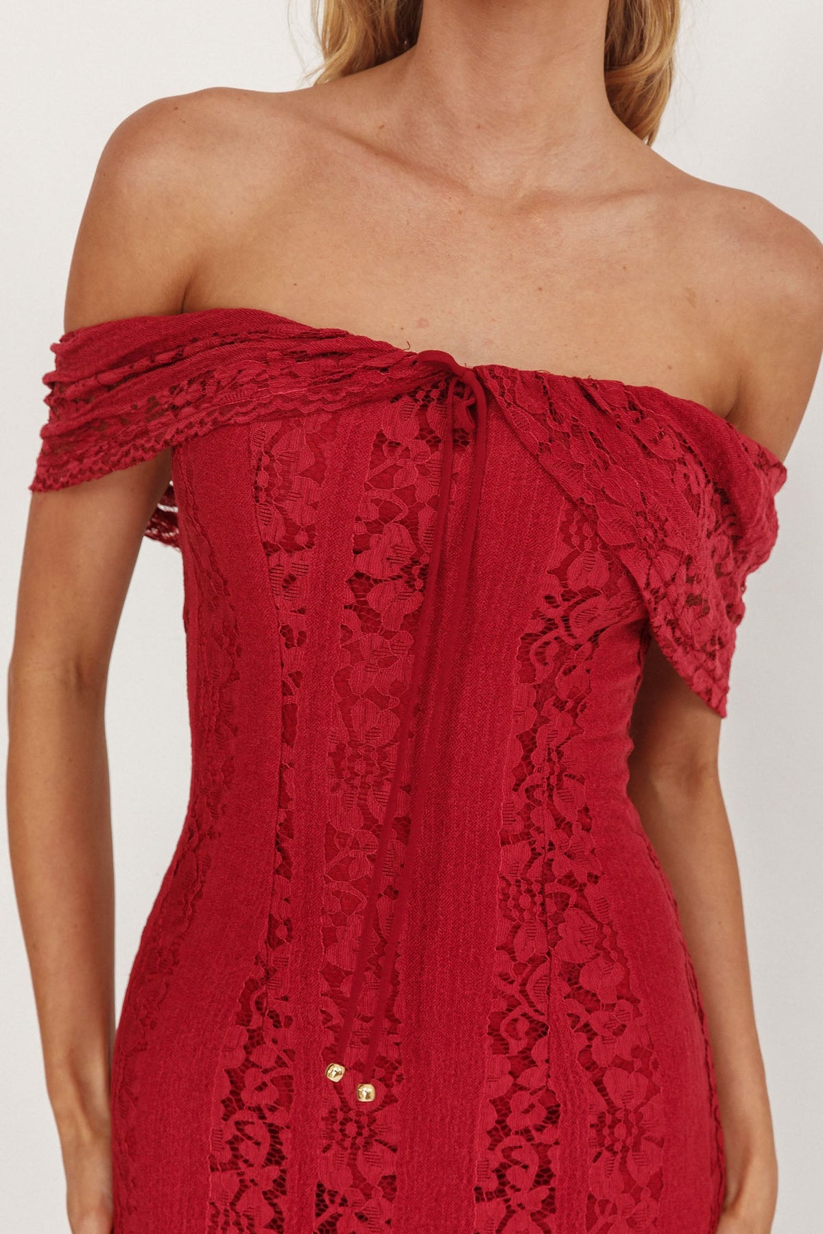 Enigma Off-Shoulder Maxi Dress Lace Wine