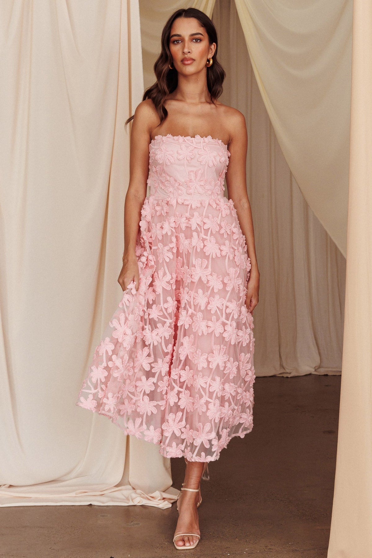 Dori Floral Embellished Midi Dress Blush