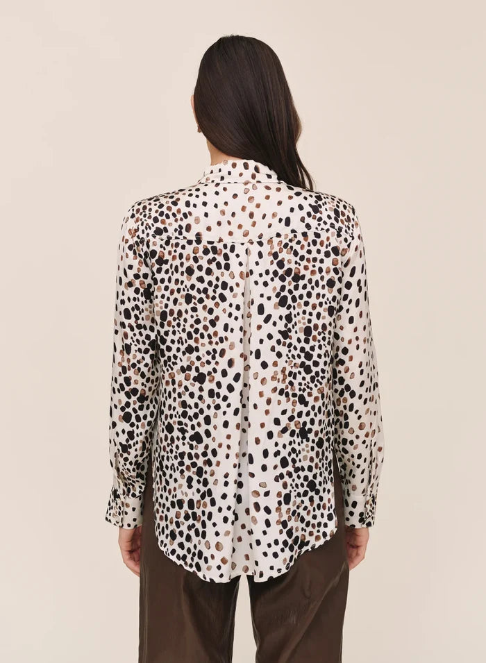 BELLA DAHL LONG SLEEVE CLEAN SHIRT - PAINTED SPOTS